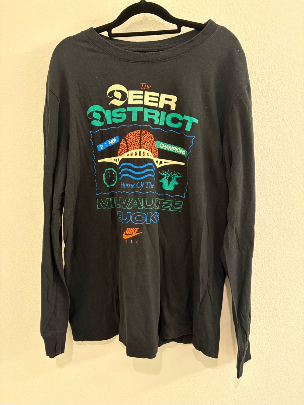 Nike Black Long-Sleeve 'Deer District' Milwaukee Bucks 2021 NBA Graphic Tee